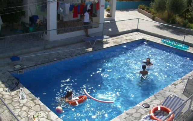 Climbing House
