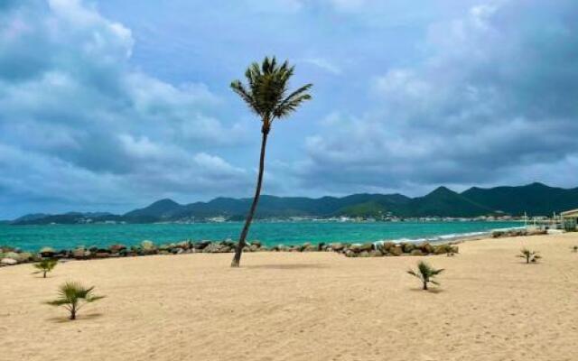 Nettlé Bay Beach Club