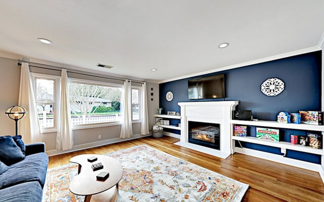 1665 James - 2 Br Home