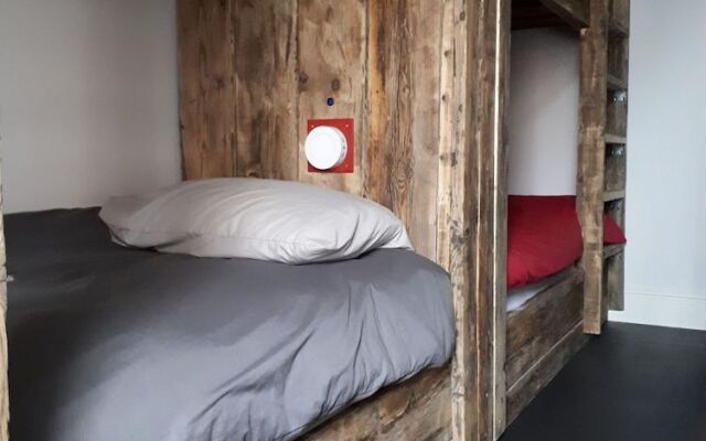 Ty Glyndwr Bunkhouse Bar and Cafe - Hostel
