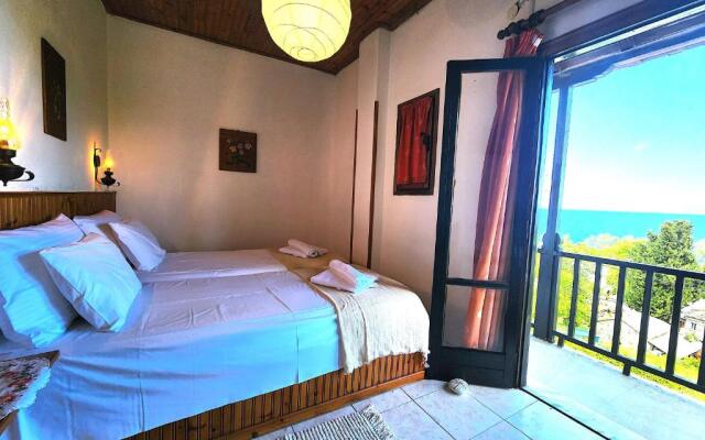 Yalla Hotel Chorefto