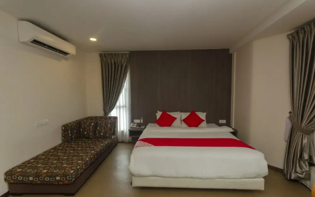 OYO 574 RS Boutique Hotel