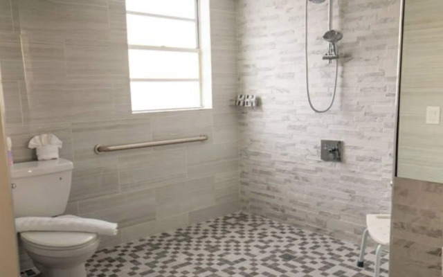 The Shoreline Suites