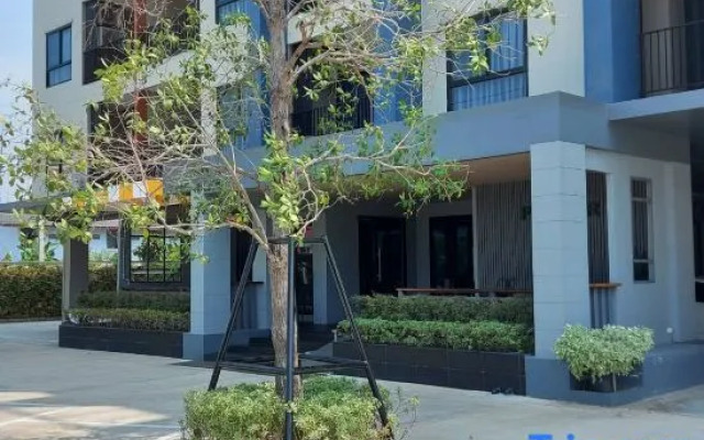 Premier Luxe Hotel