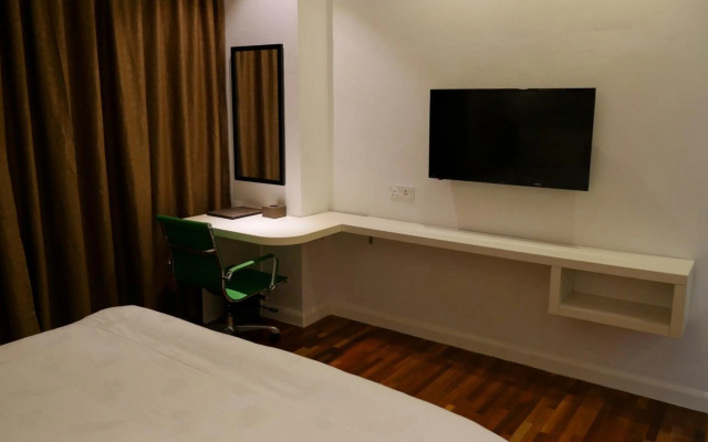 Pine Garden Hotel – Guest Rooms – Kuching