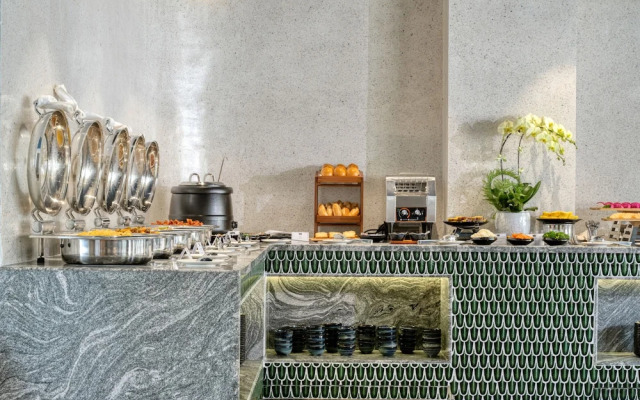 The Almin Hotel