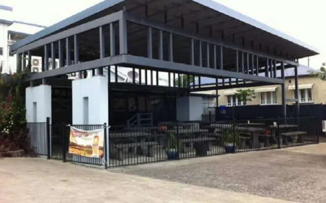 Goondi Hill Hotel