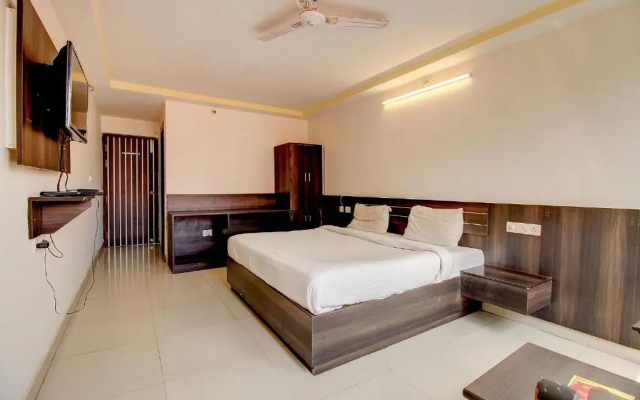 Fabhotel Ps Grand