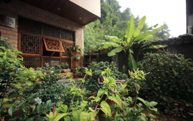 Zhangjiajie One City One Inn