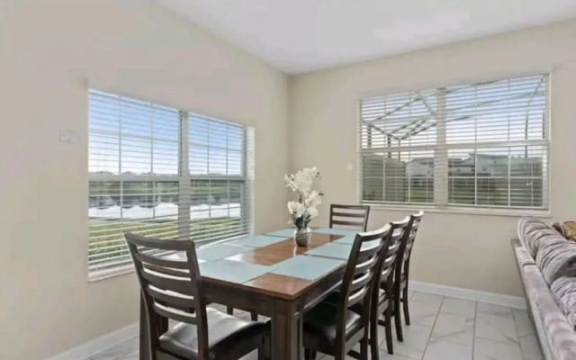 Amazing 5bdr House w Pool -4857