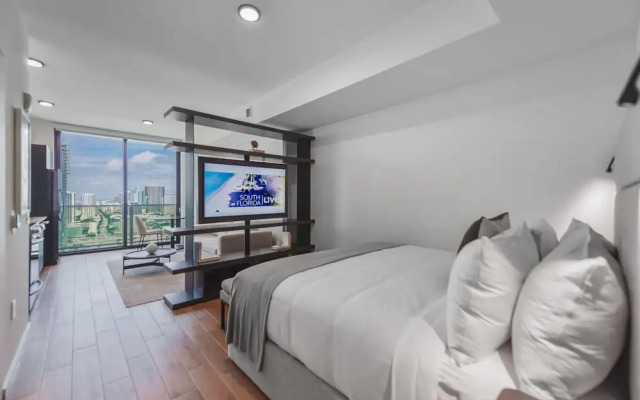 Exclusive Oasis Charming Studio Apt