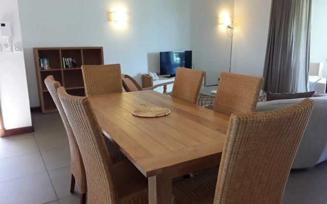 Azuri Residences by Life in Blue