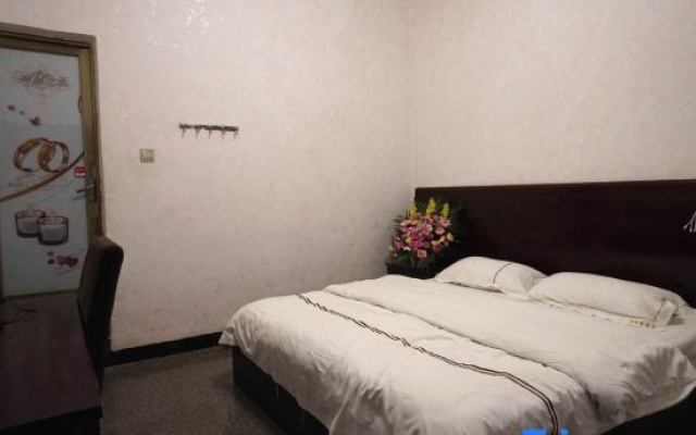 Muyang Hotel (Wenshan Qihua Square North Bus Station Branch)