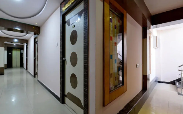 Hotel A R Ganpati Plaza By OYO Rooms