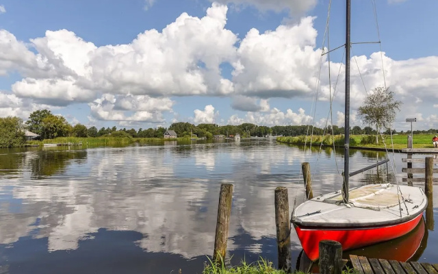 Chalet in Friesland Near Alde Feanen