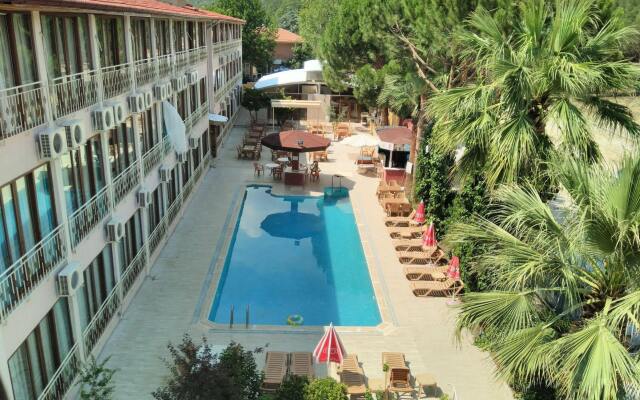 Oskar Thermal Hotel