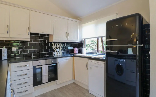 27 Brocklehurst
