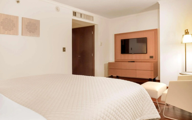 MS Milenium Monterrey, Curio Collection by Hilton