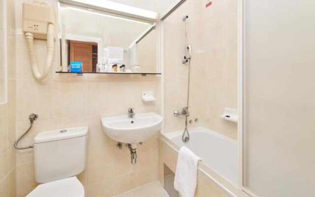 Studio Apartments Laguna Bellevue
