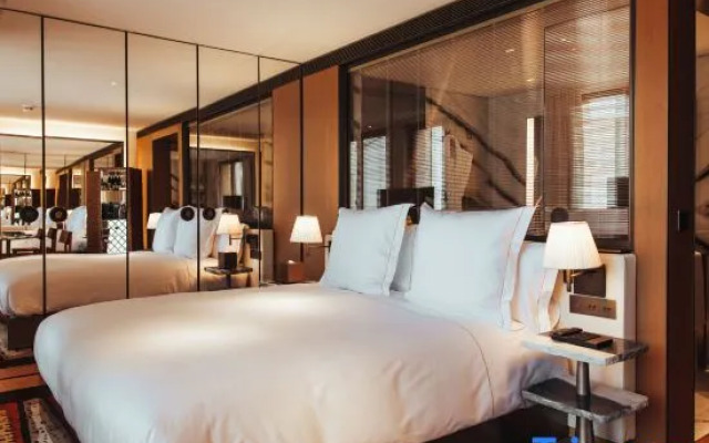 Sax Paris, LXR Hotels & Resorts