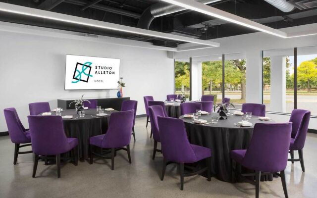 Studio Allston Hotel