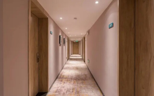 Vyluk J Hotel Jinan West Railway Station