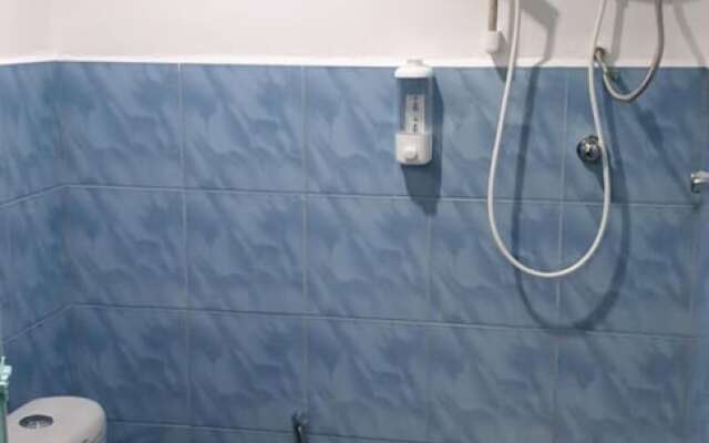 MRI Homestay Sg Buloh - Village Bungalow with Swimming Pool