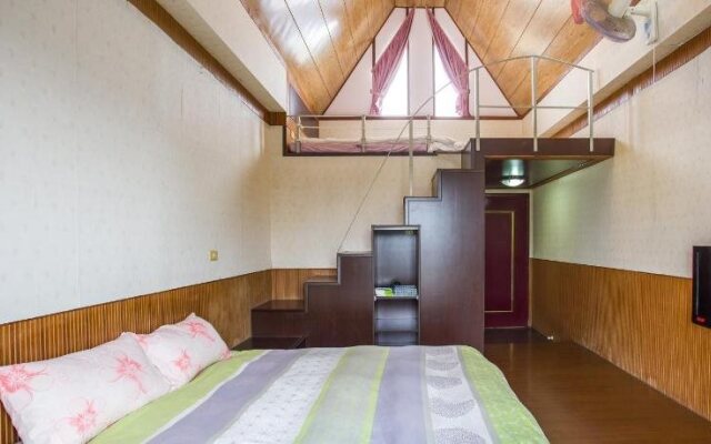 Chenyuan B & B