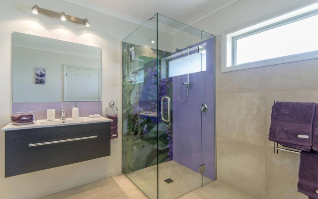 Ribbonwood Country House