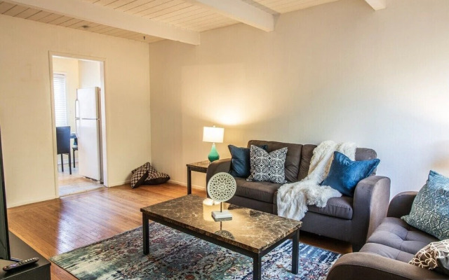 Sunny Two Bed in Richmond