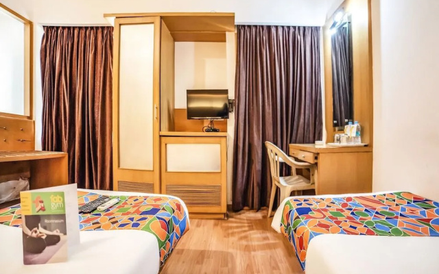 FabHotel Lakme Executive FC Road