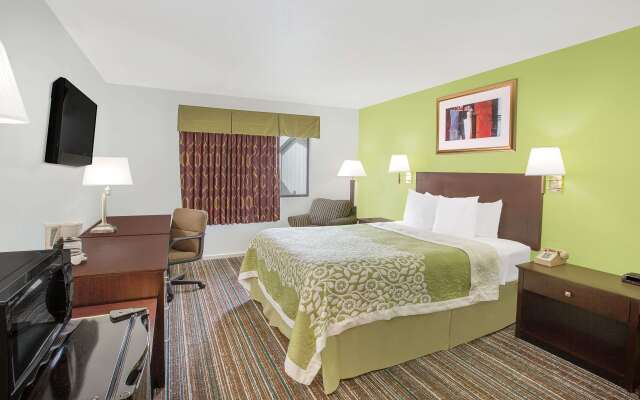 Days Inn by Wyndham York