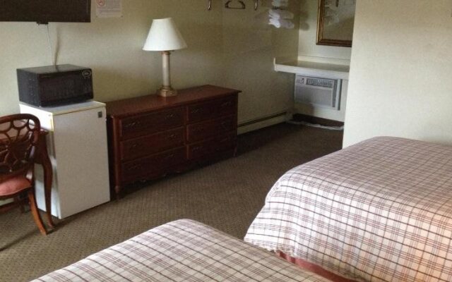 Embassy Motel - Franklin