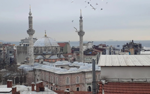 Hivas Hotel