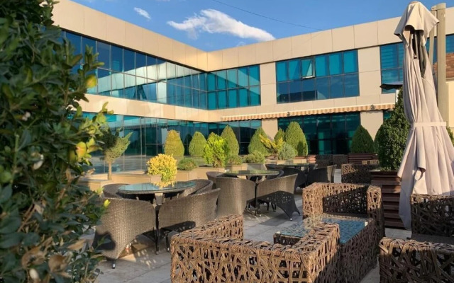 Venice Hotel Complex