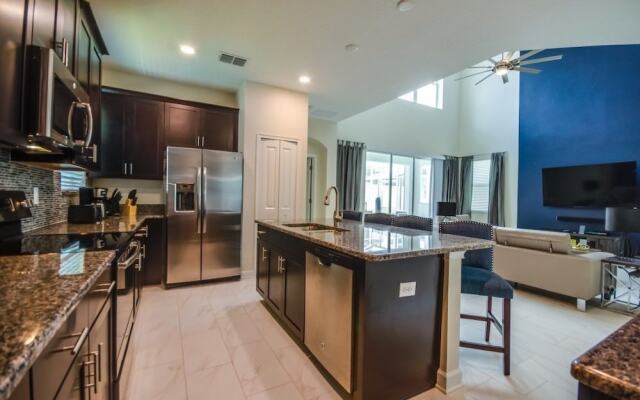 Amazing House! - Champions Gate - 1568TL