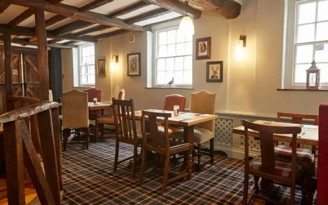 White Hart Hotel by Greene King Inns