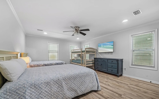 The Salty Fox With Pool