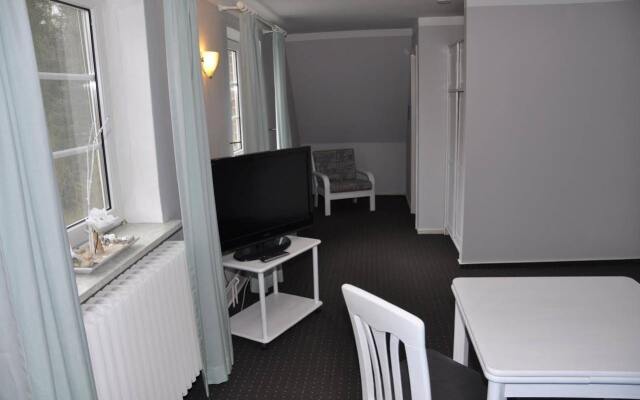 Basalt Hotel Restaurant Lounge