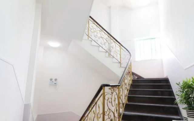 Zsmart Hotel (Shanghai Zhangjiang Park Jinke Road Subway Station)