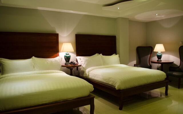 Ritz Hotel