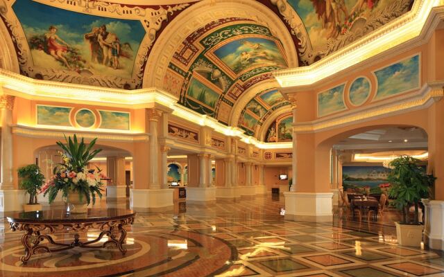 Shaoguan Country Garden Phoenix Hotel