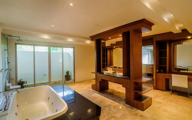 Ocean Breeze Residence