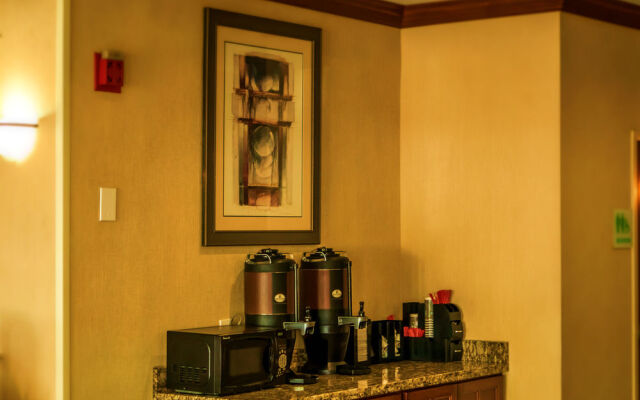 Best Western Premier Airport/Expo Center Hotel