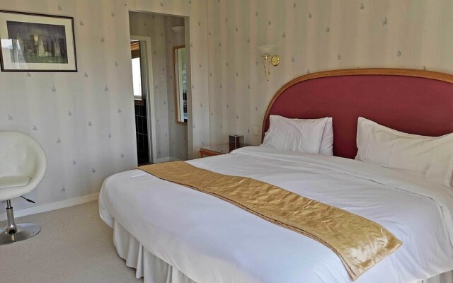 Loch Roag Guest House & Eshcol Guest House