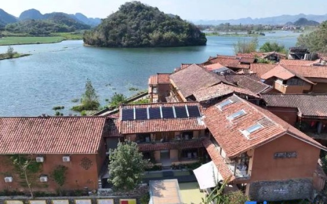 Puzhehei Xianrenju Lake View Homestay – Outside – Qiubei