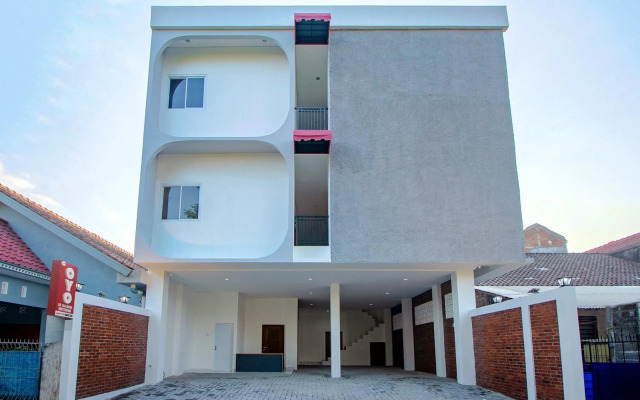 Super OYO 1319 88 Exclusive Guesthouse