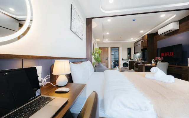 Wisteria Luxury Apartment
