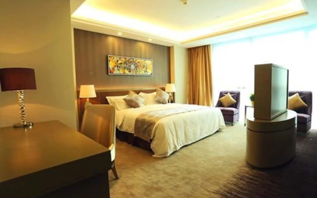 Shenzhen Baoan PLUS Gems Cube Hotel