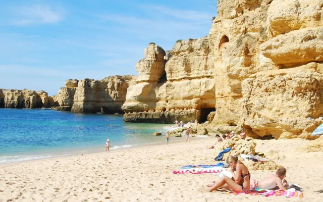 Villa in Carvoeiro With Swimming Pool